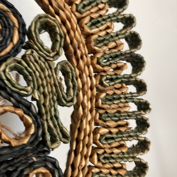 •| vintage trivet - Picture 7 of 8